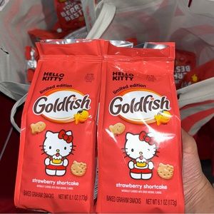 Hello Kitty Goldfish ‘Limited Edition’ Pack Of 2
